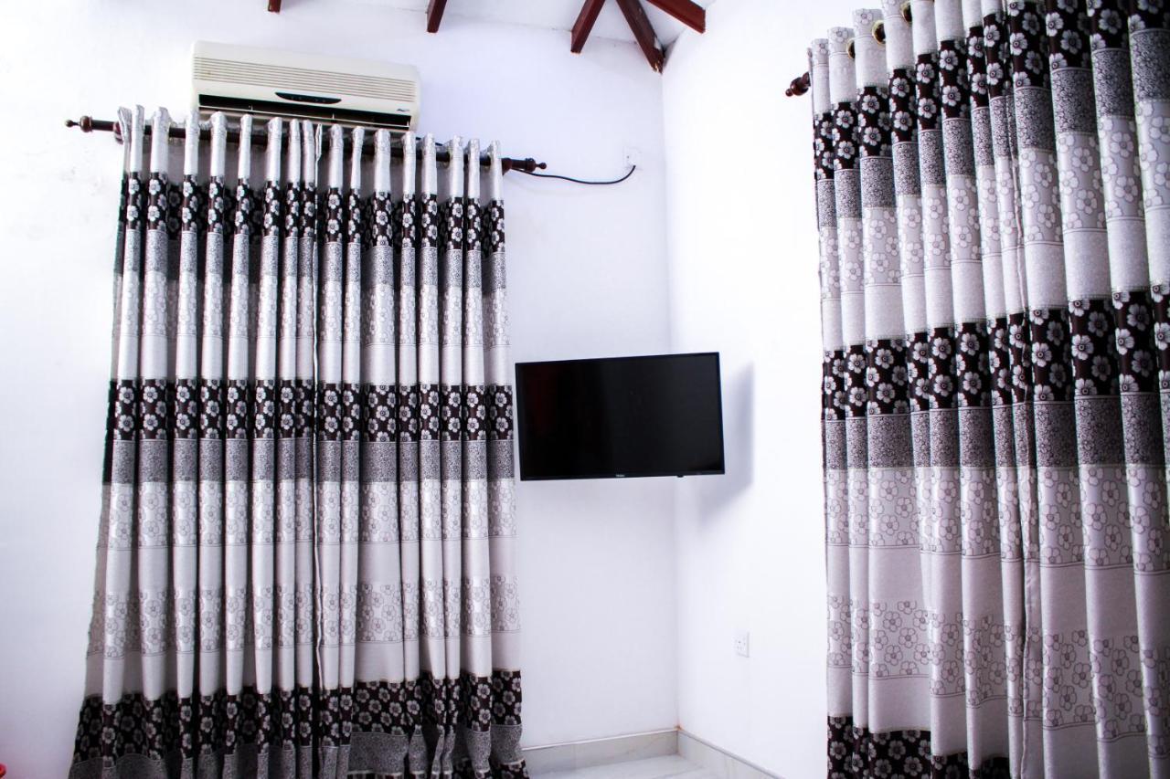 Friends Home Kudapaduwa Екстер'єр фото
